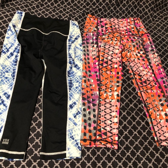 Victoria Secret Sport Capri Yoga Bundle Leggings 2 - Picture 1 of 5